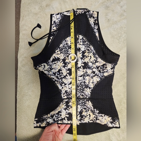 Lululemon surf swim top - Picture 6 of 7